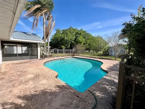 352 SW 85th Avenue Okeechobee FL 34974