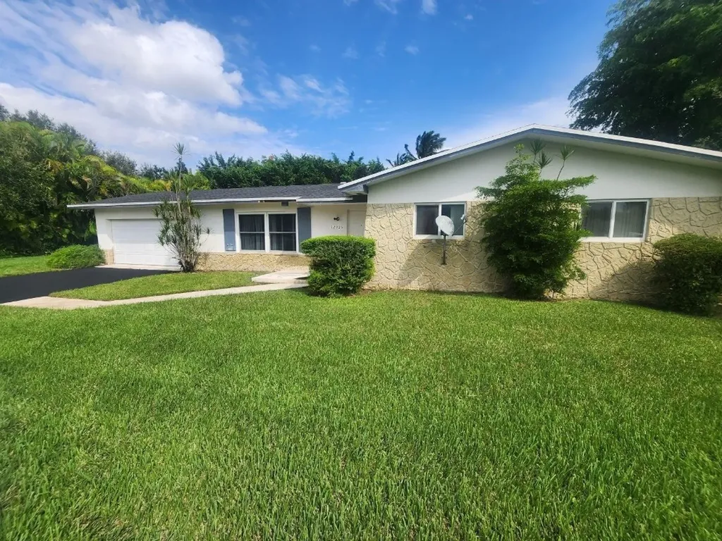 12935 SW 109th Court Miami FL 33176