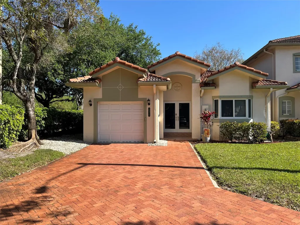 5870 SW 99th Terrace Cooper City FL 33328