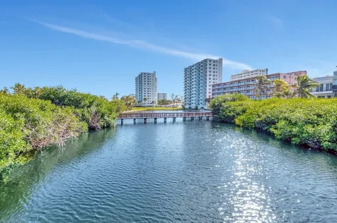 1770 Bay Drive Pompano Beach FL 33062