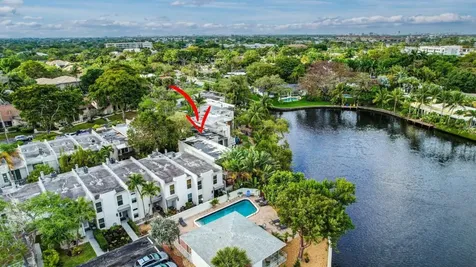 688 Kensington Place Wilton Manors FL 33305