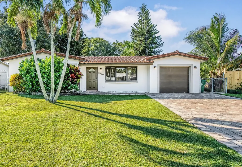 5630 SW 54th Court Davie FL 33314