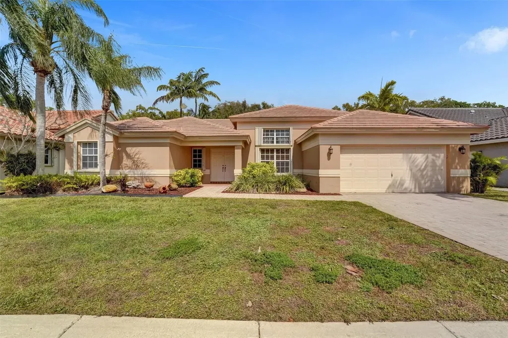 9805 W Tree Tops Court Davie FL 33328