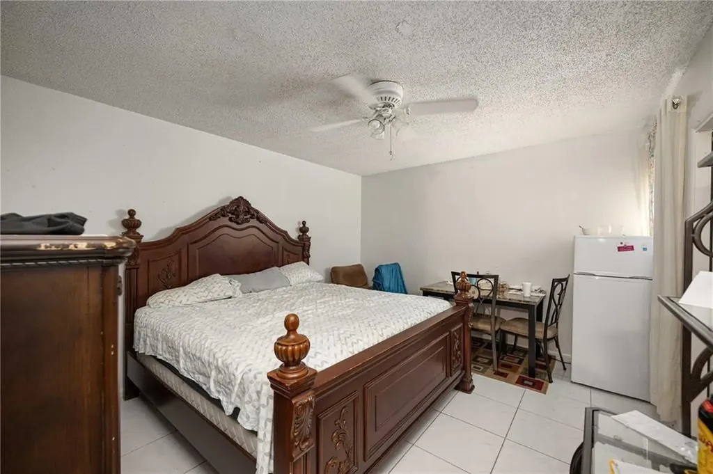 1110 S 29th Avenue Hollywood FL 33020