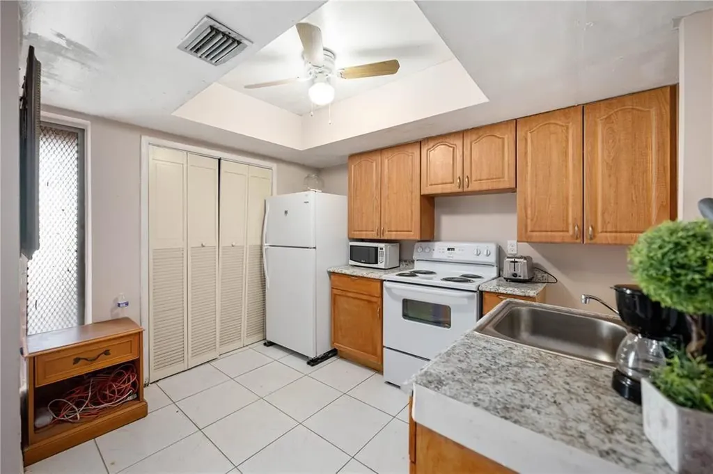 1110 S 29th Avenue Hollywood FL 33020