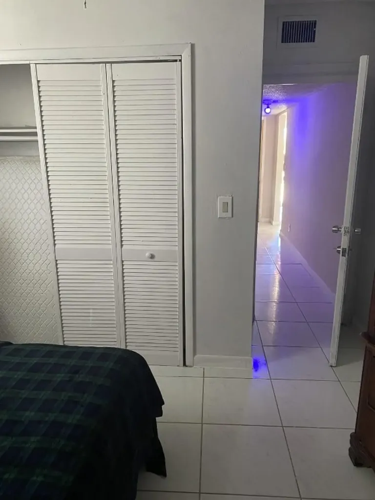 1110 S 29th Avenue Hollywood FL 33020