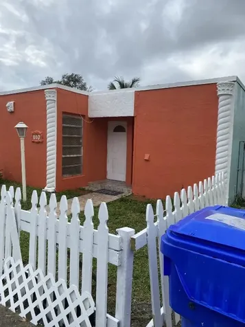 1110 S 29th Avenue Hollywood FL 33020