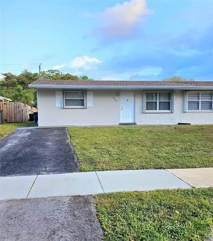 9469 SW 52nd Court Cooper City FL 33328