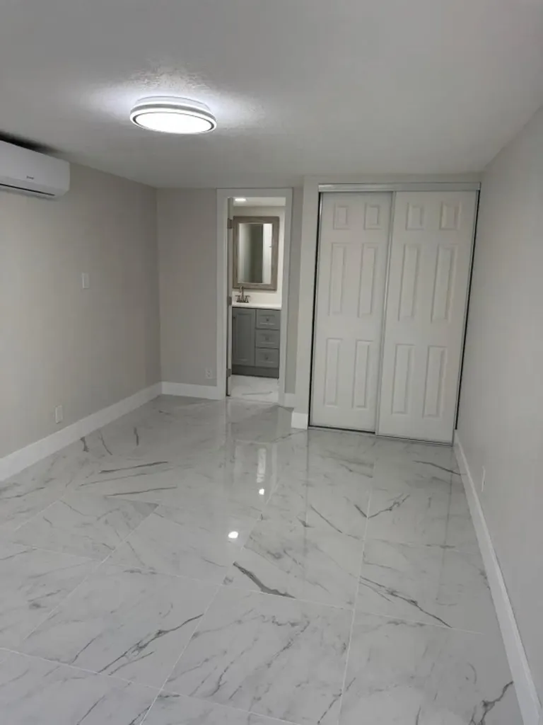 2423 Scott Street Hollywood FL 33020