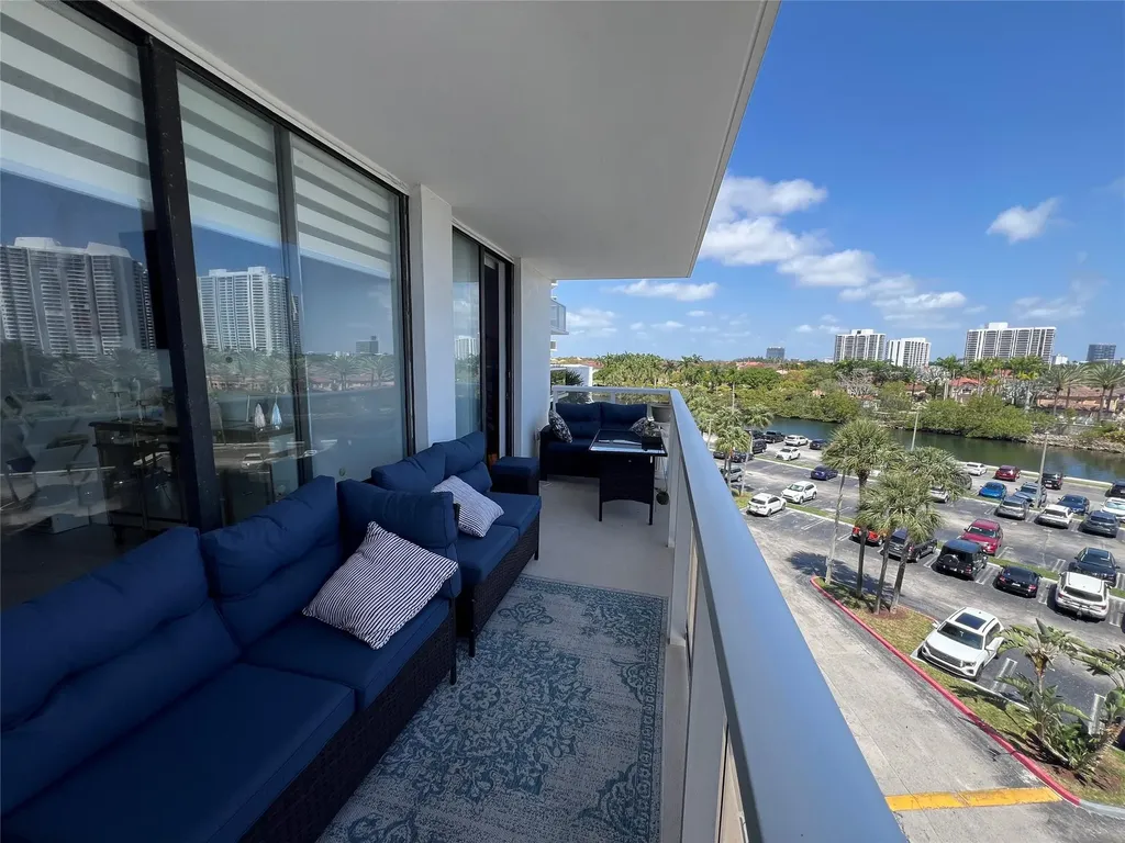 3731 N Country Club Drive Aventura FL 33180