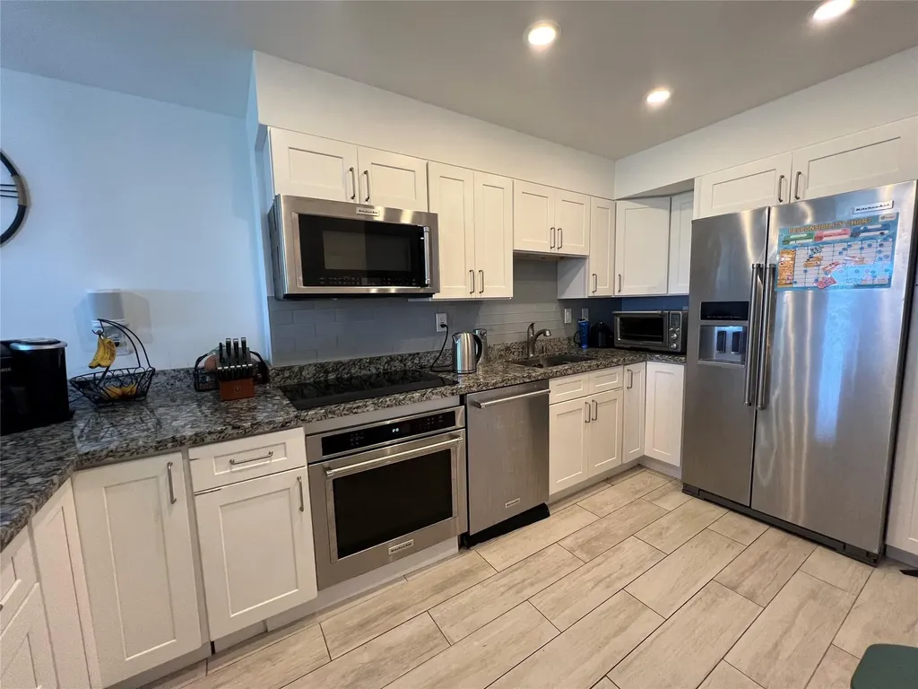 3731 N Country Club Drive Aventura FL 33180
