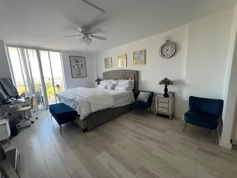 3731 N Country Club Drive Aventura FL 33180