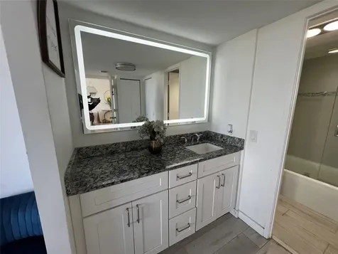 3731 N Country Club Drive Aventura FL 33180