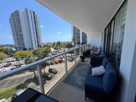 3731 N Country Club Drive Aventura FL 33180