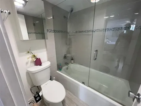 3731 N Country Club Drive Aventura FL 33180