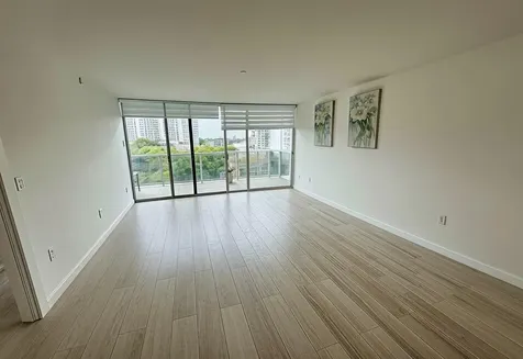 3731 N Country Club Drive Aventura FL 33180