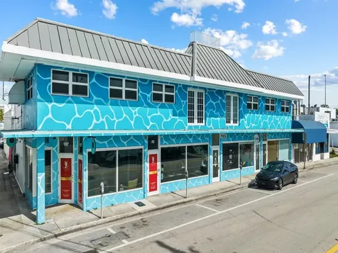 915 NE 20th Fort Lauderdale FL 33304