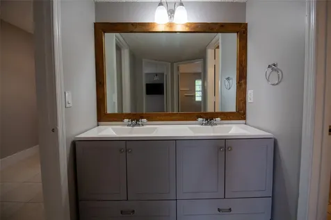 9417 NW 42nd Street Sunrise FL 33351