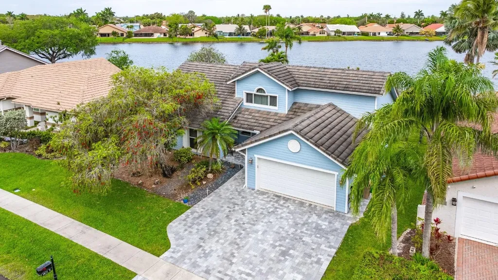 1671 E Oak Knoll Circle Davie FL 33324