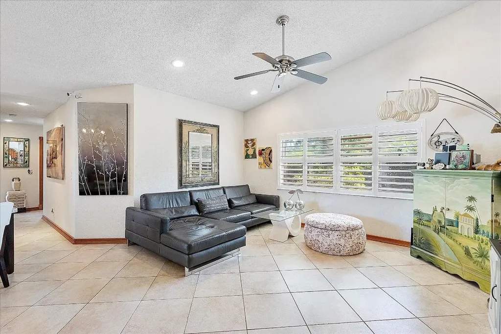 4636 Rothschild Drive Coral Springs FL 33067
