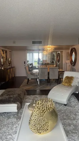 2425 Presidential Way West Palm Beach FL 33401