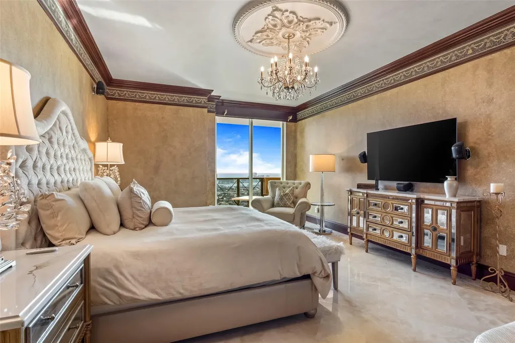 411 N New River Drive Fort Lauderdale FL 33301