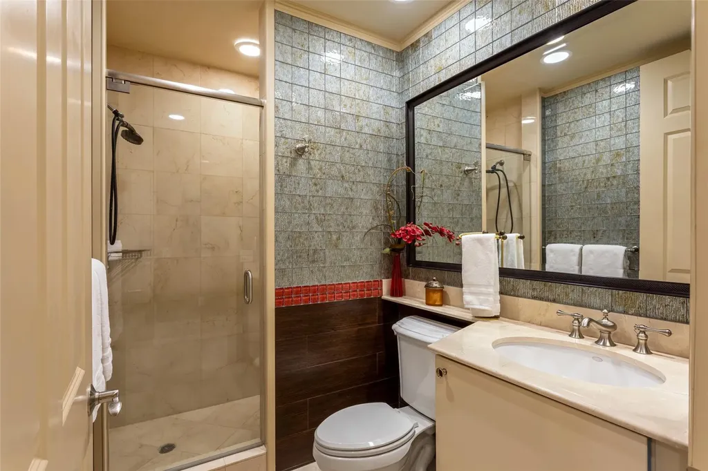 411 N New River Drive Fort Lauderdale FL 33301