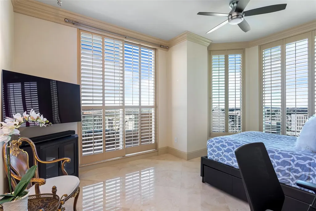 411 N New River Drive Fort Lauderdale FL 33301