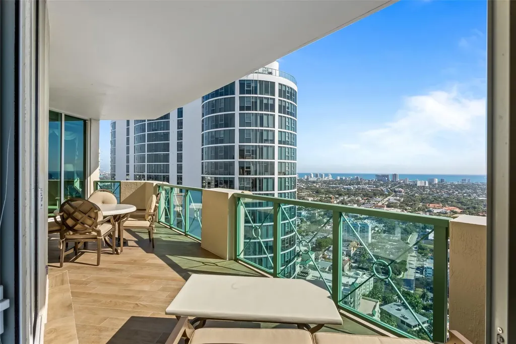 411 N New River Drive Fort Lauderdale FL 33301