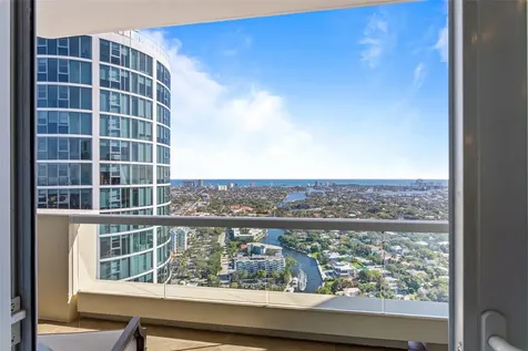 411 N New River Drive Fort Lauderdale FL 33301