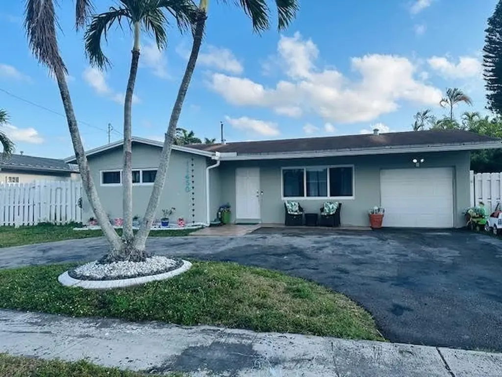 11450 NW 38th Place Sunrise FL 33323