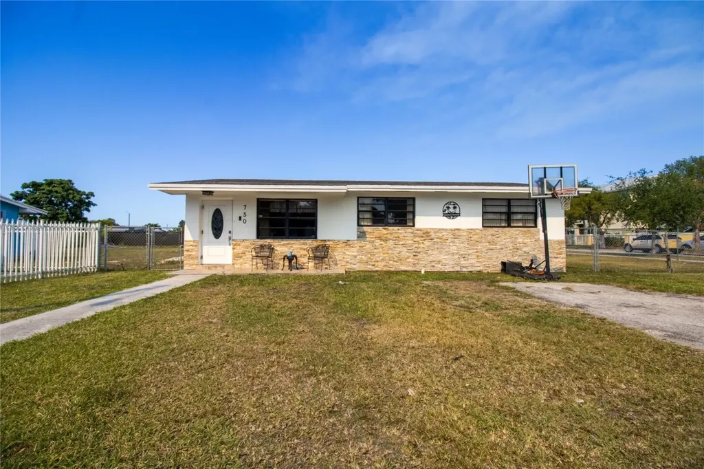 750 NW 7th Avenue Florida City FL 33034