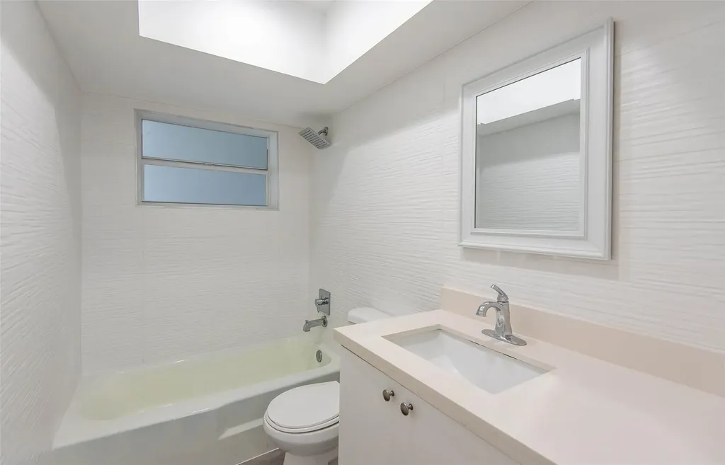 651 Pine Drive Pompano Beach FL 33060