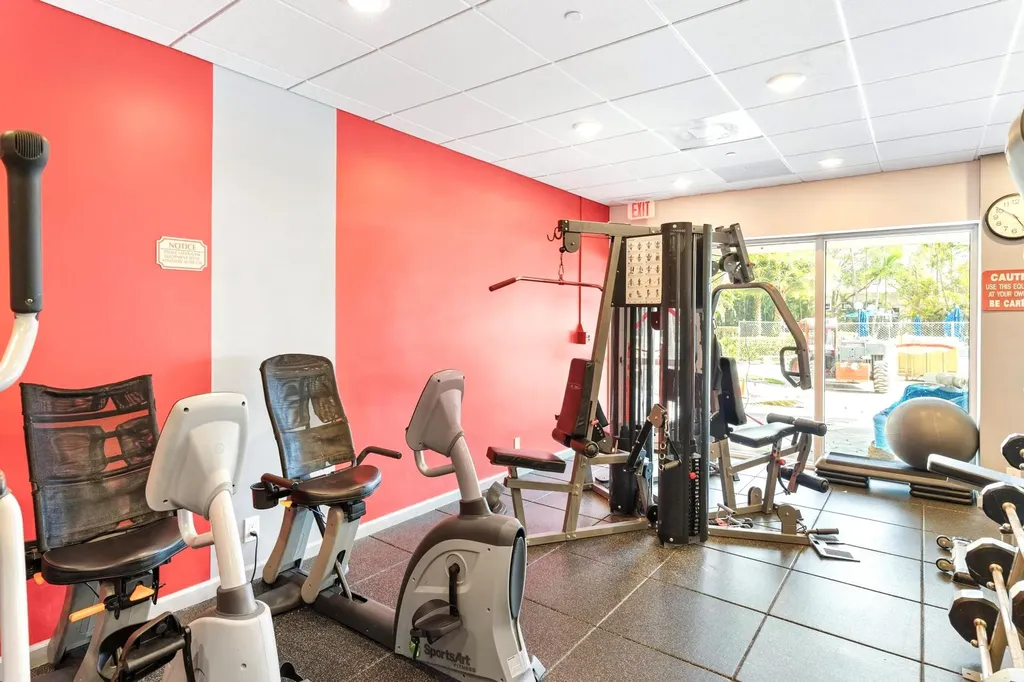 3333 NE 34th Street Fort Lauderdale FL 33308
