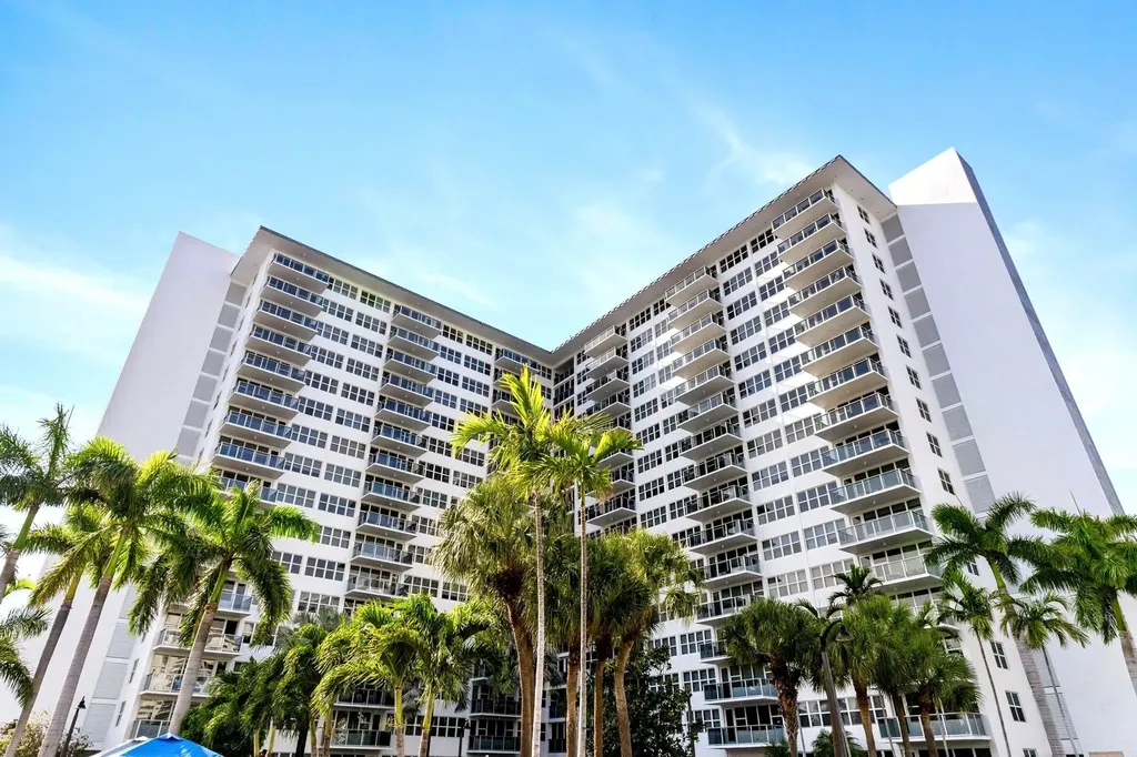 3333 NE 34th Street Fort Lauderdale FL 33308
