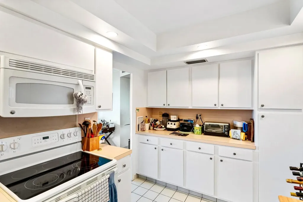 3333 NE 34th Street Fort Lauderdale FL 33308