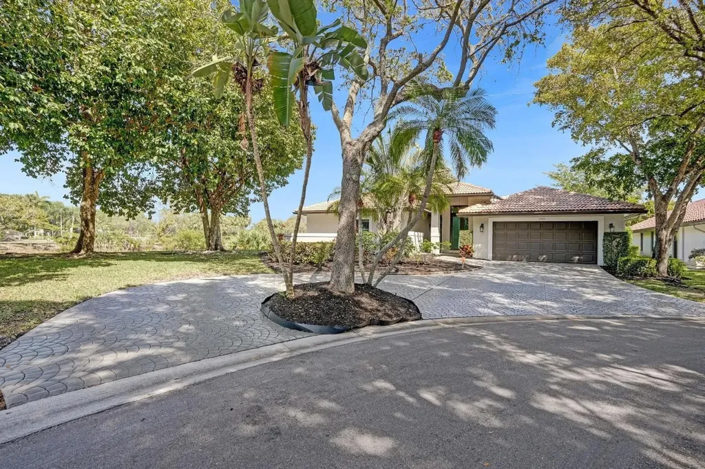 2143 Oakland Hills Way Coral Springs FL 33071