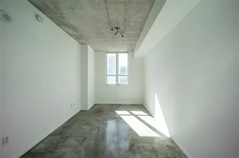 234 NE 3rd Street Miami FL 33132