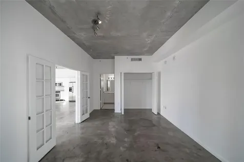 234 NE 3rd Street Miami FL 33132