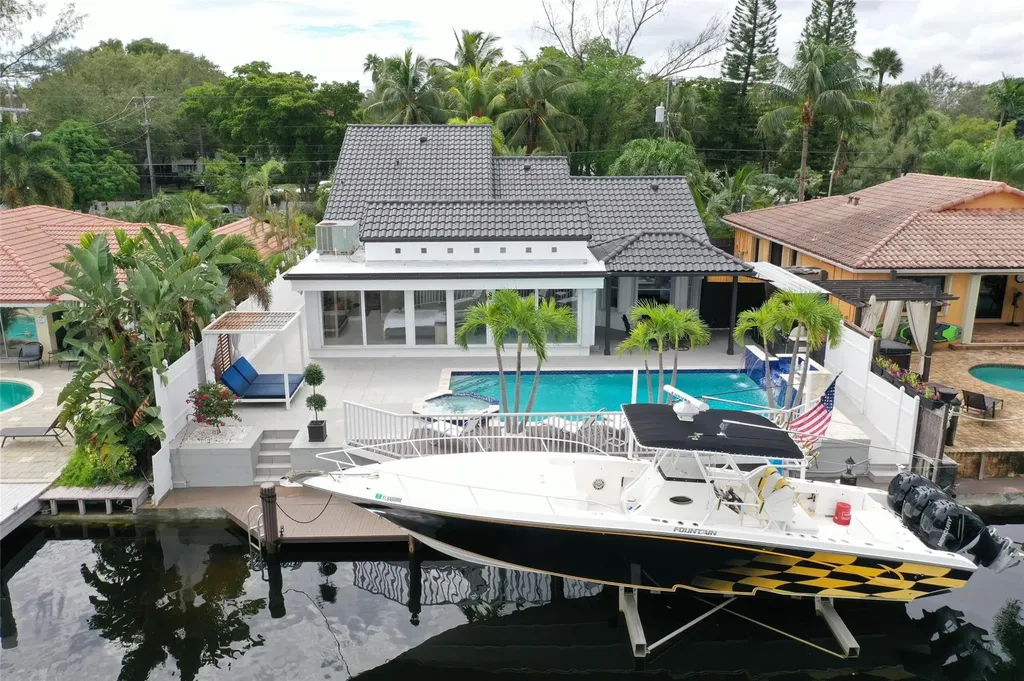 2363 SE 15th Street Pompano Beach FL 33062