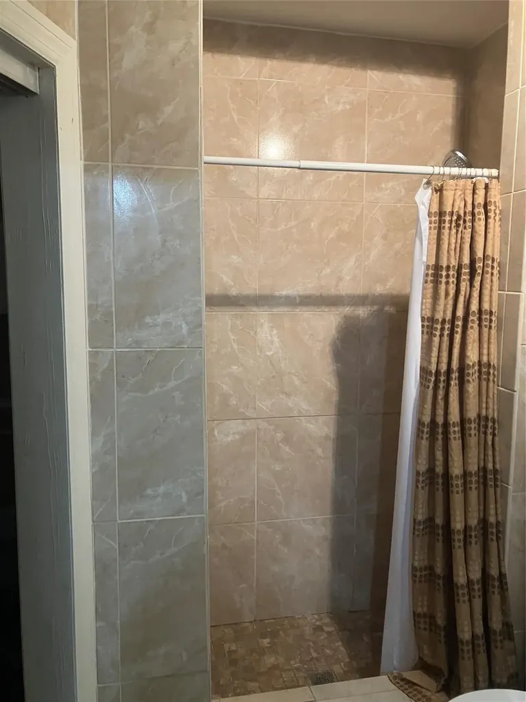 4232 SW 20th Fort Lauderdale FL 33317