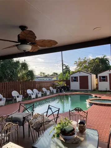 4232 SW 20th Fort Lauderdale FL 33317