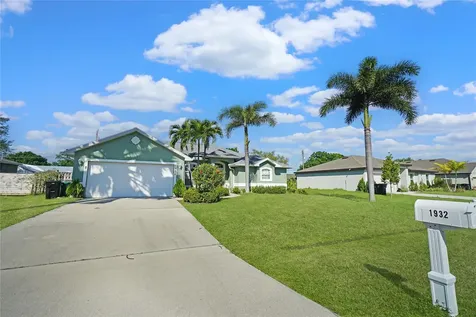 1932 SW Beard Street Port St Lucie FL 34953