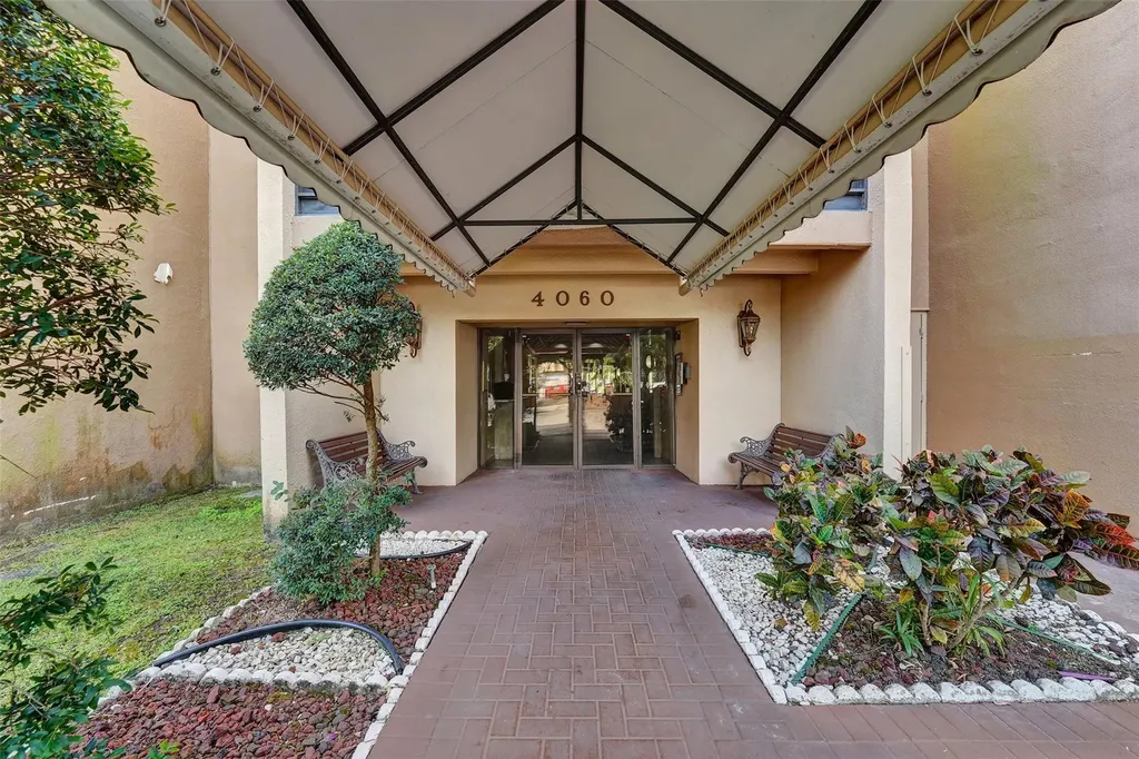 4060 N Hills Drive Hollywood FL 33021