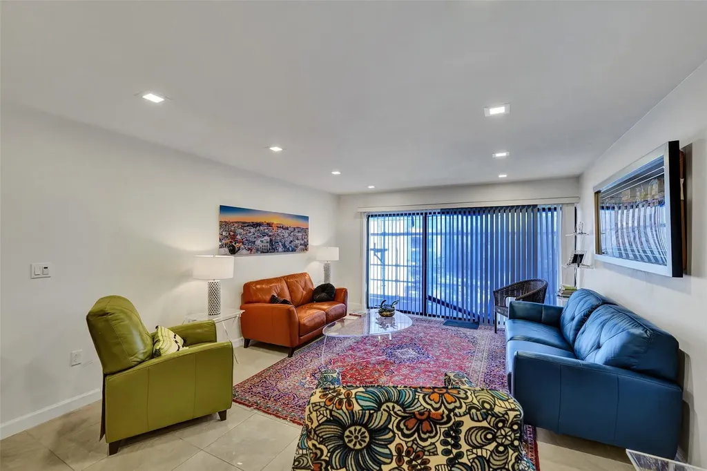 4060 N Hills Drive Hollywood FL 33021