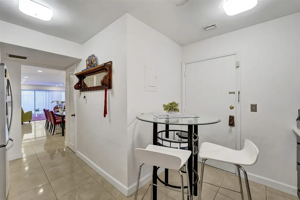 4060 N Hills Drive Hollywood FL 33021
