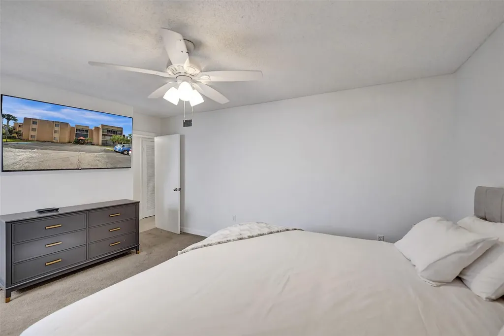 4060 N Hills Drive Hollywood FL 33021