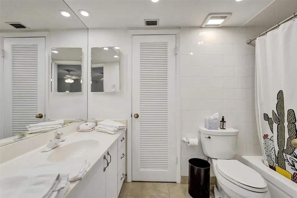 4060 N Hills Drive Hollywood FL 33021