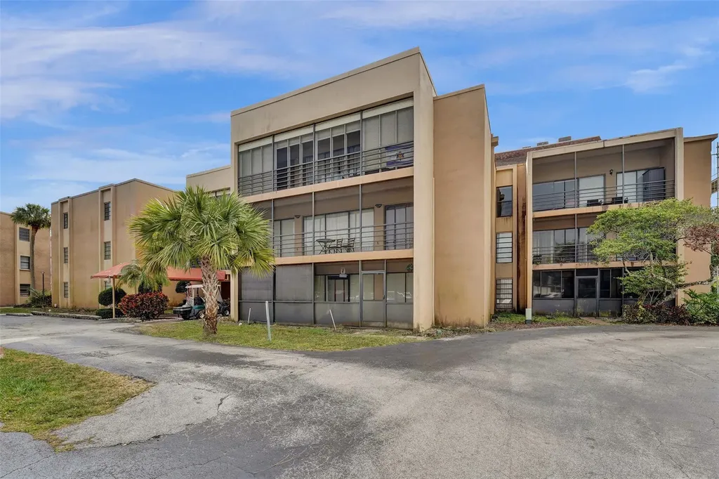 4060 N Hills Drive Hollywood FL 33021