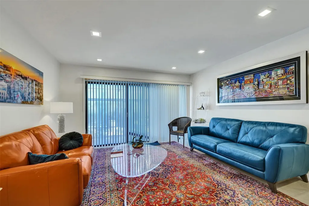 4060 N Hills Drive Hollywood FL 33021